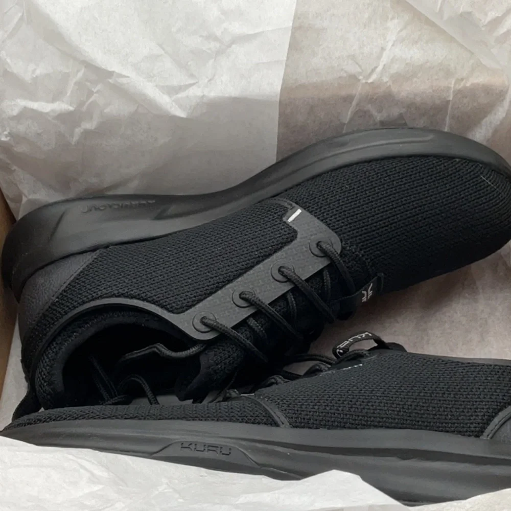 KURU ATOM‎ Waterproof Women's Black Sneakers size 9M
